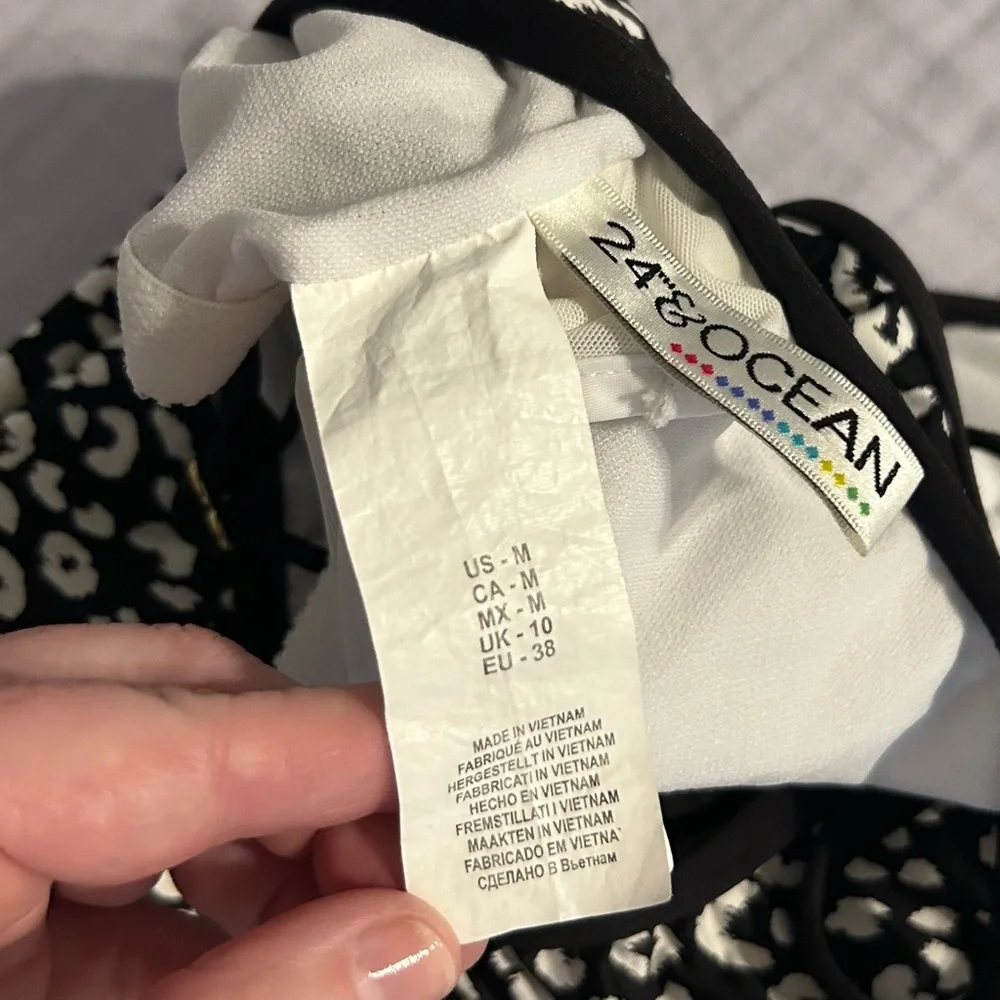 24th & Ocean Multi Printed Tankini Top w/ Adjustable Tie Bottom Sz M - Picture 5 of 5